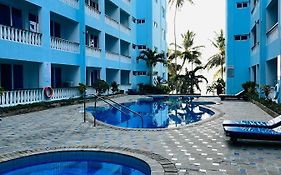 Cowrie Shell Beach Apartments Mombasa 5*